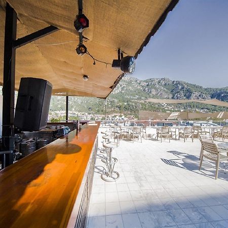 Meric Hotel Turunç Bagian luar foto
