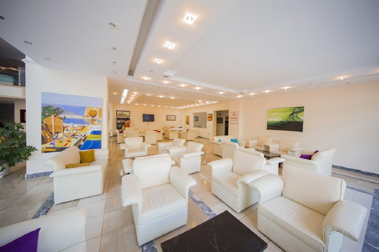 Meric Hotel Turunç Bagian luar foto