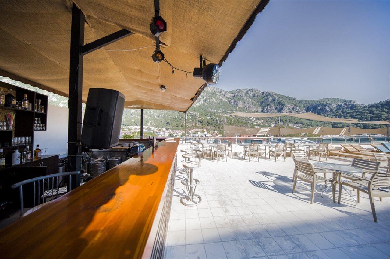 Meric Hotel Turunç Bagian luar foto