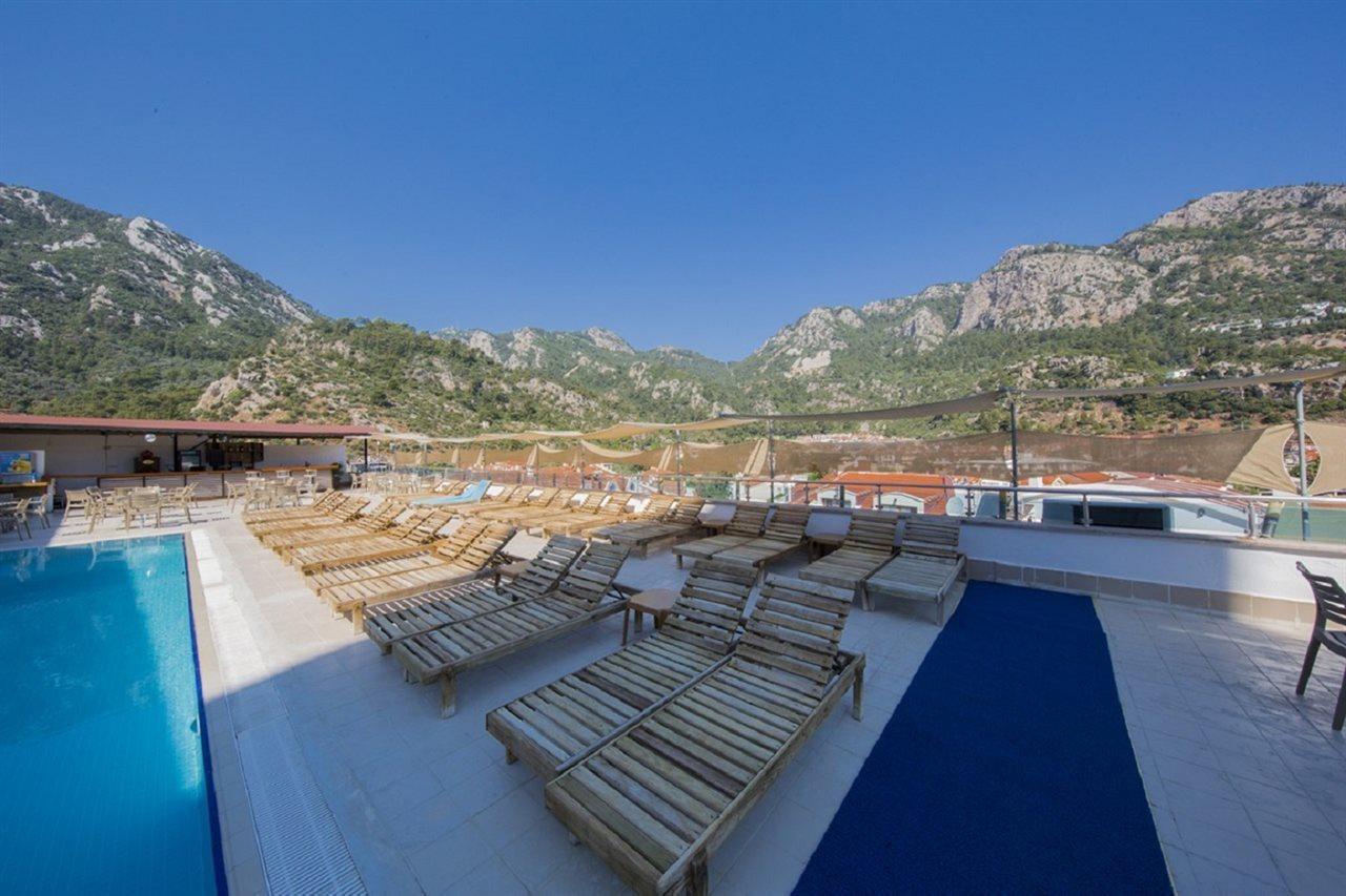 Meric Hotel Turunç Bagian luar foto